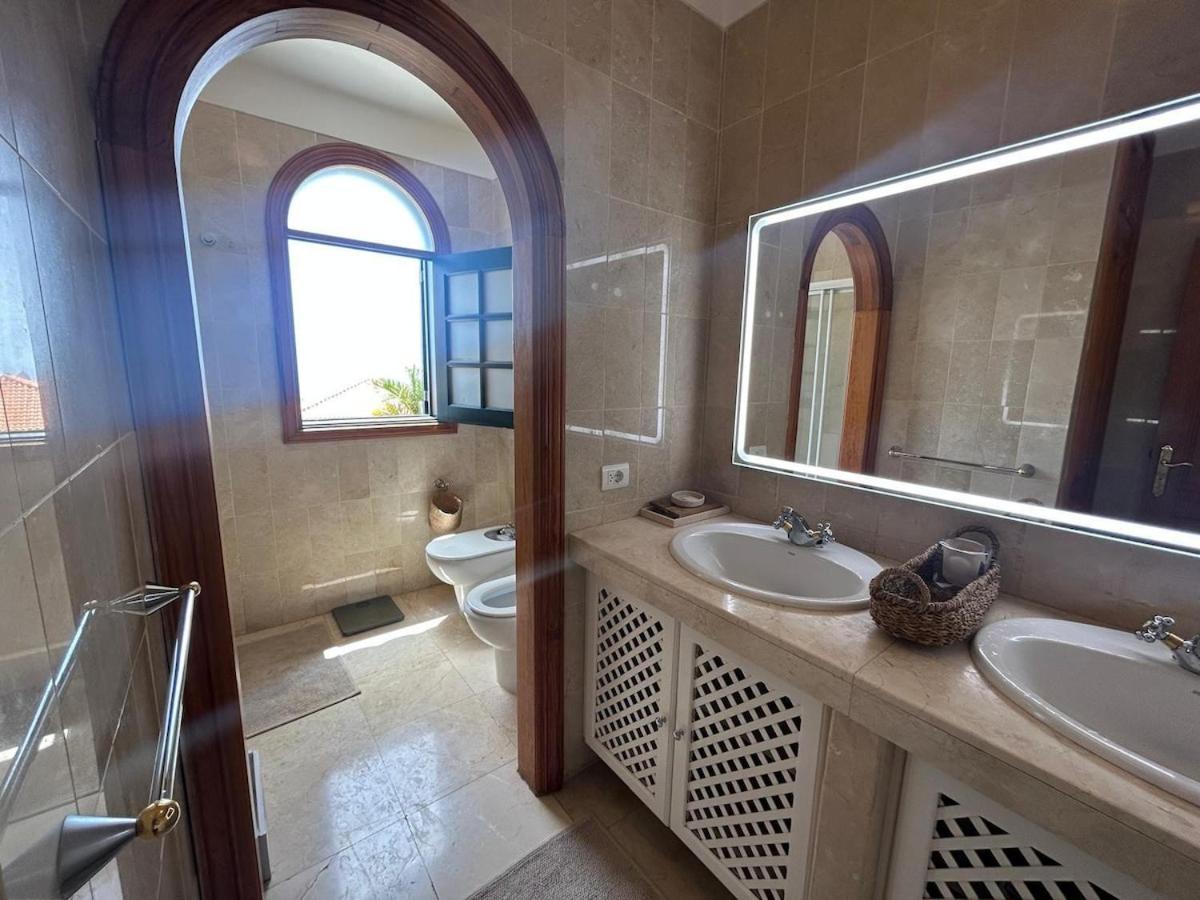 Villa Ibiza - Beautiful House With Private Pool Chayofa Eksteriør billede