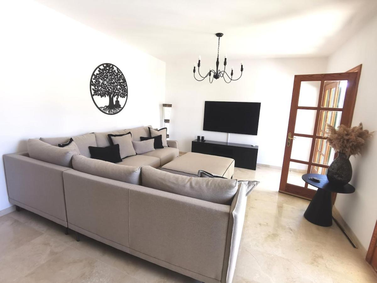 Villa Ibiza - Beautiful House With Private Pool Chayofa Eksteriør billede